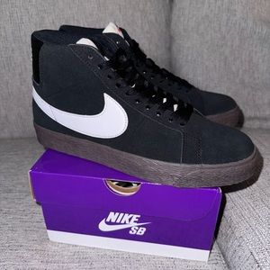 Nike SB Blazer Mid Mens 7.5 New